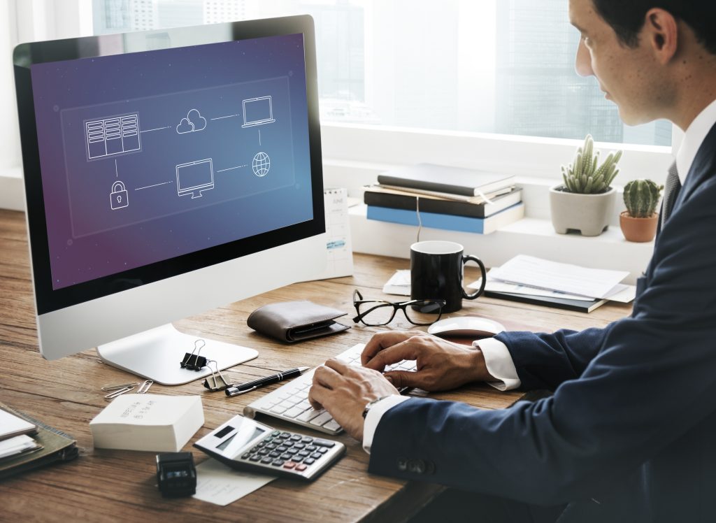 The 2025 Guide to Hybrid Cloud Managed Services: How Enterprises Can Cut IT Costs by 30% Hybrid cloud managed services